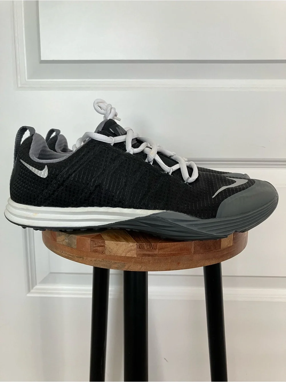Nike Lunar Cross Element Training Shoes Women’s Size 9.5 Black Silver 2036-711